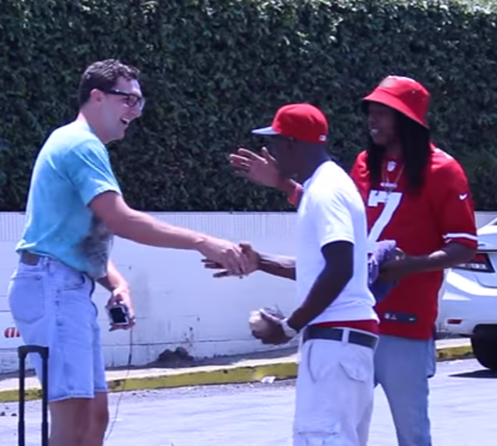 Geek Freestyle Raps For Strangers [VIDEO]