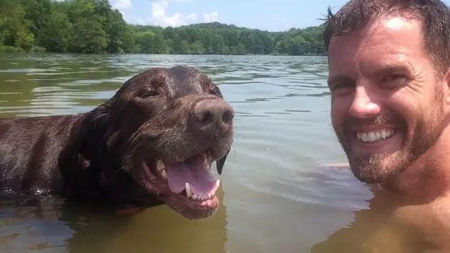 Man Takes His Dying Dog On &#8216;Bucket List&#8217; Road Trip
