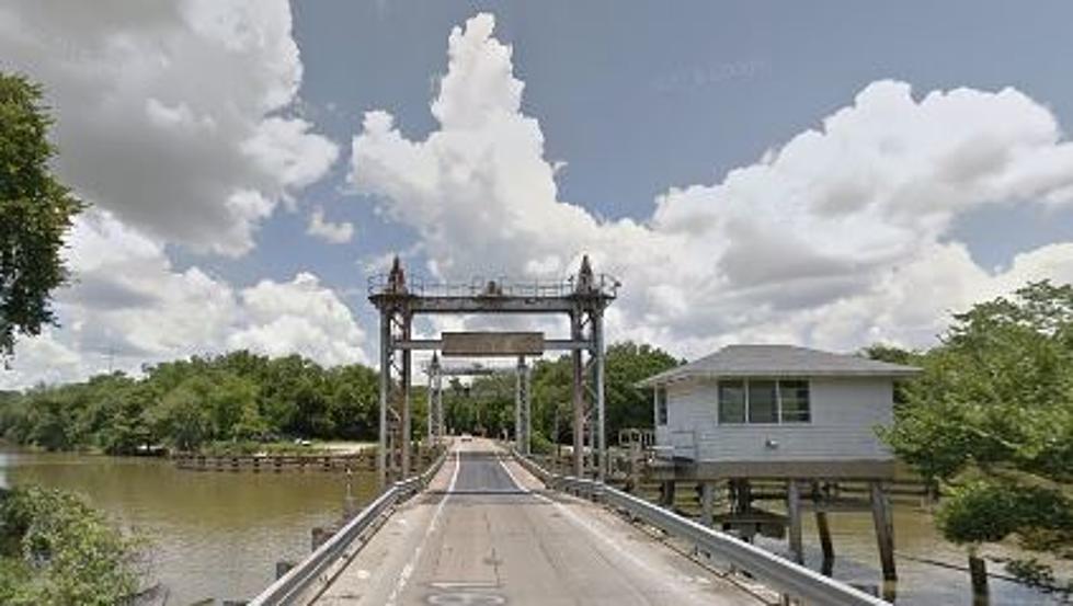 Acadia Parish Travel Update – Pontoon Bridge To Remain Closed