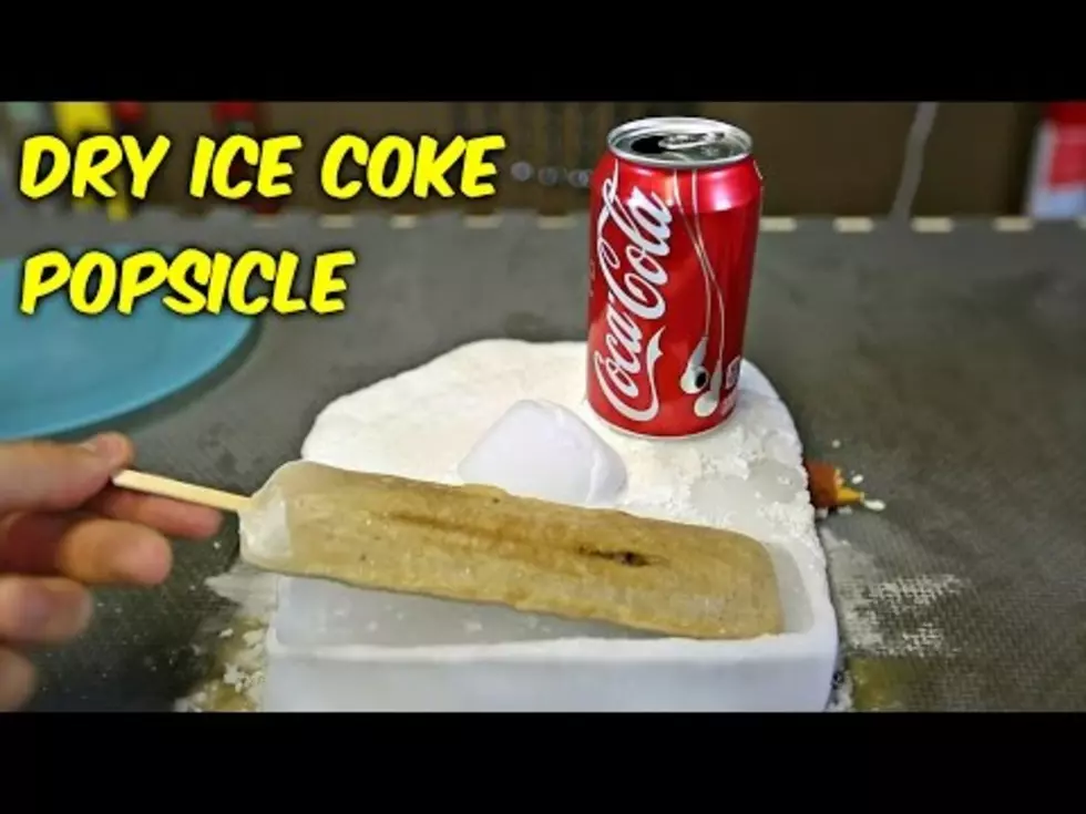 Make Instant Popsicles With Dry Ice [VIDEO]