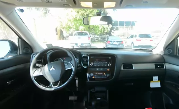 Virtual Test Drive 2016 Mitsubishi Outlander [Sponsored Video]