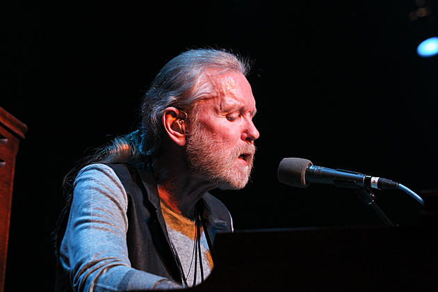 Steve Wiley Remembering Rock Legend Gregg Allman [Video]