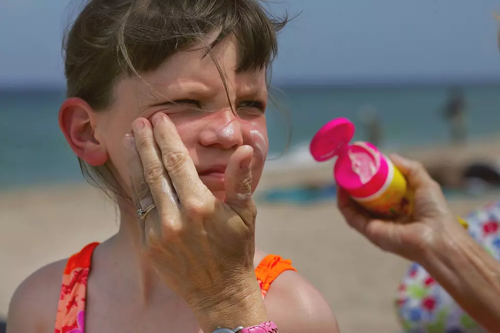 Recall Issued for Popular Sunscreen Product 