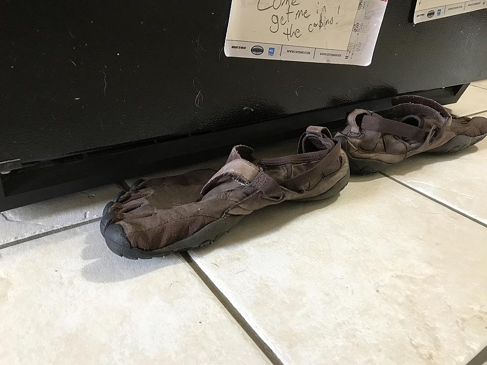 How Do I Dry My Shoes? Life Hack