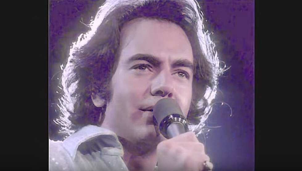 Neil Diamond Reveals Parkinson’s Diagnosis – Announces Retirement From Touring