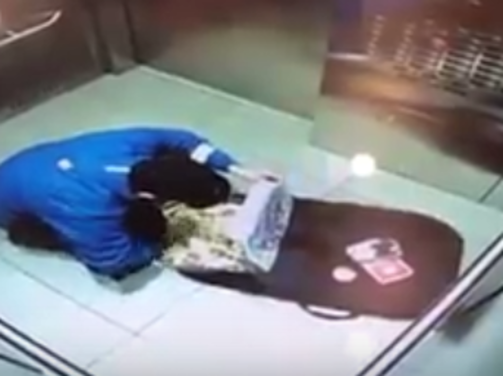 Domino's Delivery Guy Caught Eating Toppings Off Customers Pizza