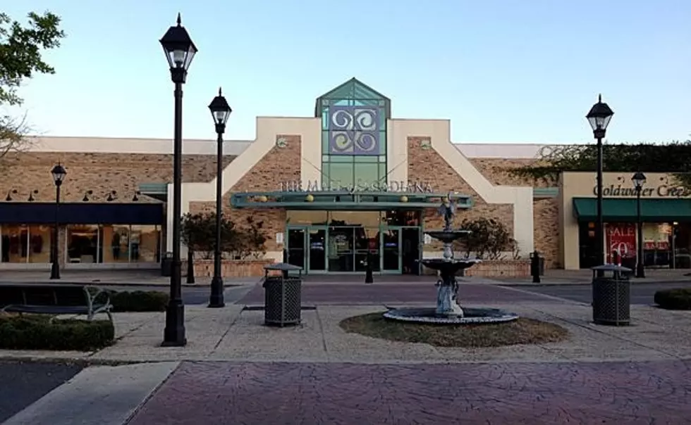 Acadiana Mall isn&#8217;t Dead, A Look Inside