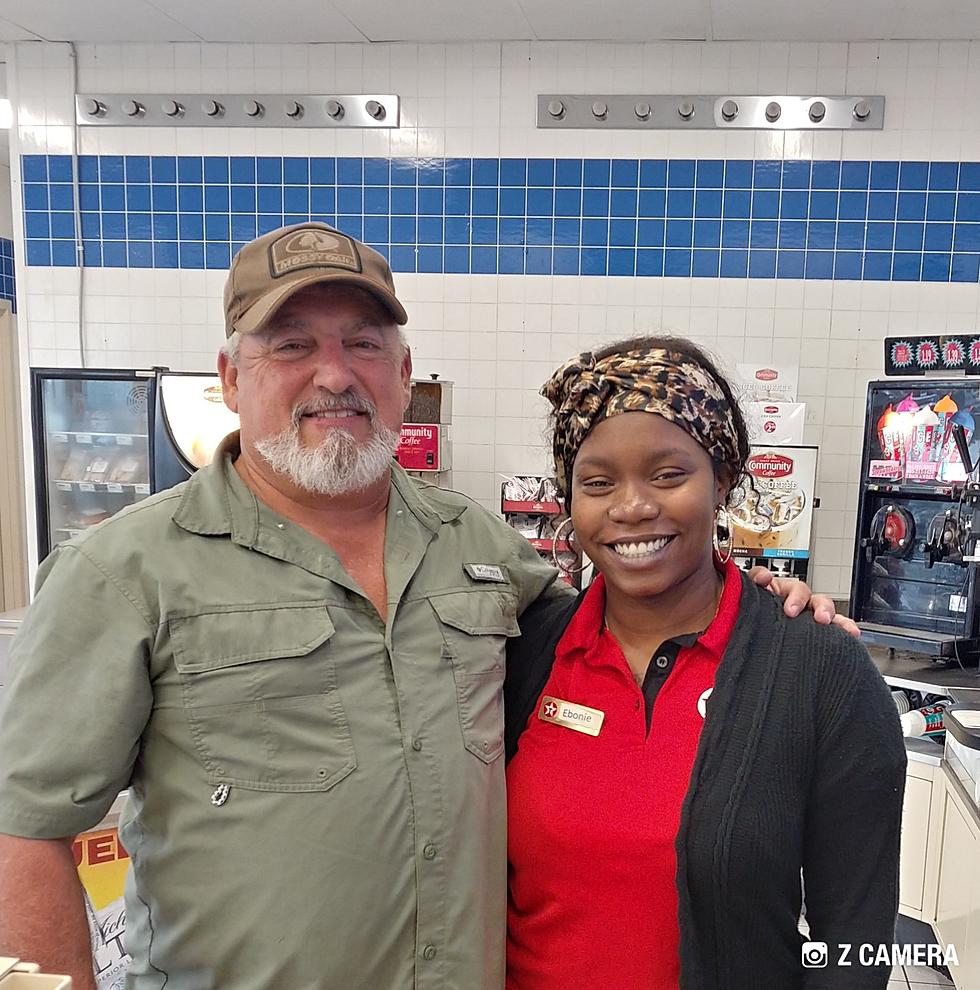 Clerk At Carencro Gas Station Gives Customer Her Last $20, Acadiana Reacts