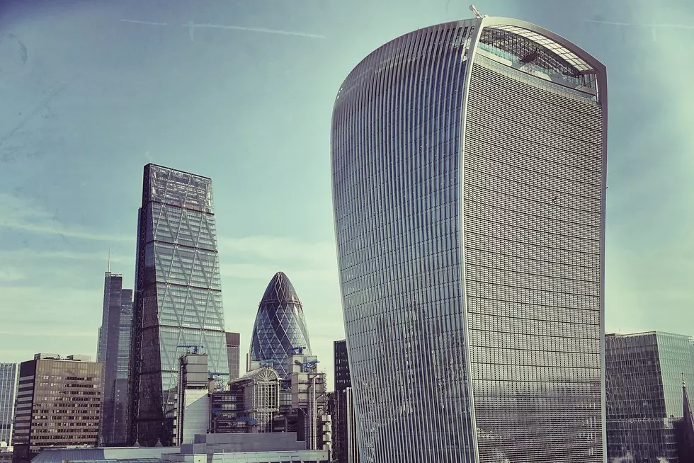 Walkie Talkie Building&#8217;s Laser Beams Injures People and Property