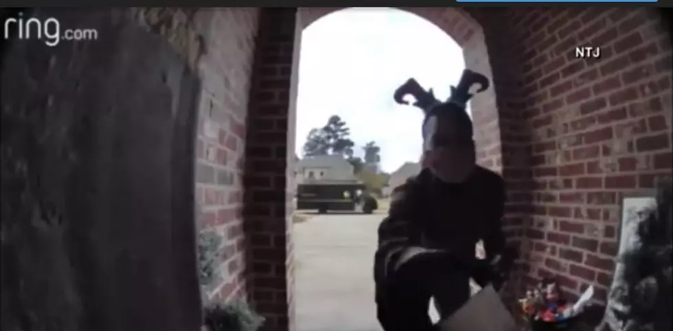 UPS Driver’s Excitement Caught on Video After She Gets Treats