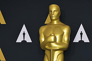 Amazing Sneak Peak Inside $180,000 Bags for Oscar Nominees