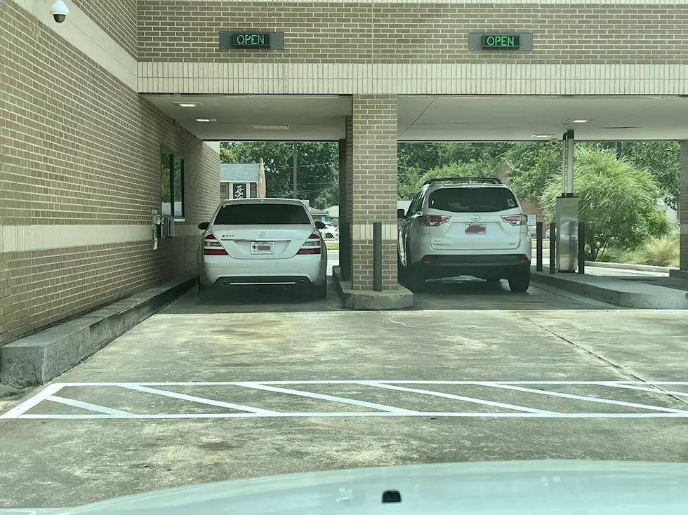 Banking Drive-Thru: Do You Wait or Pick a Lane? Absolutely No One Knows
