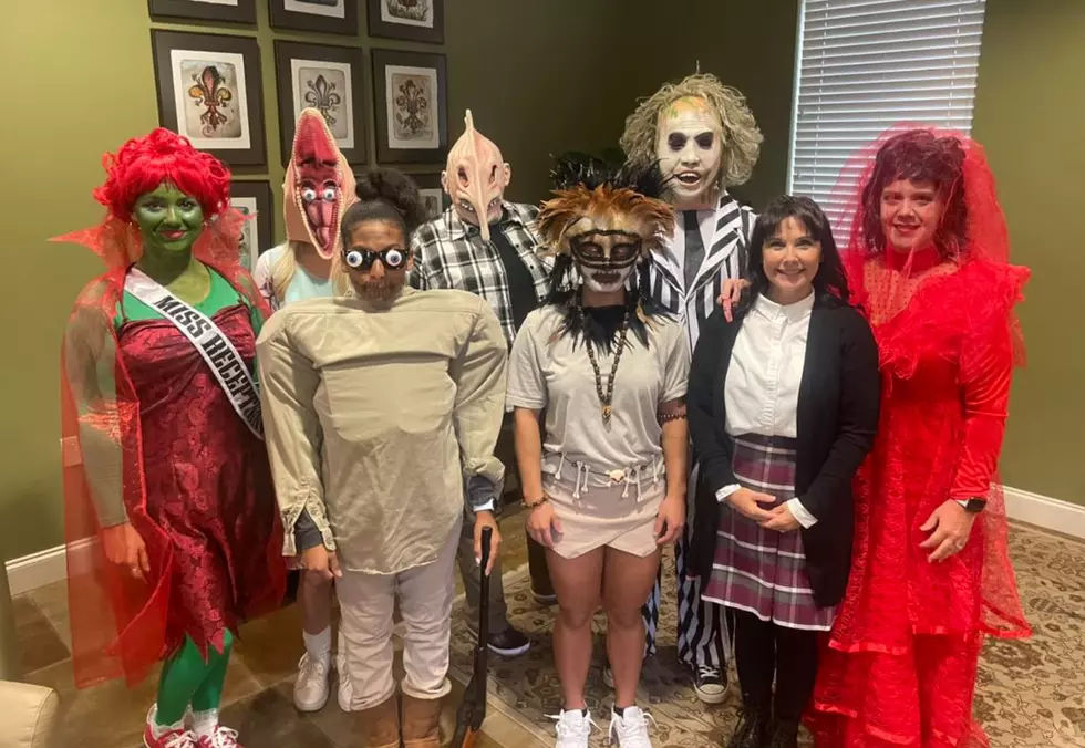 Popular Lafayette Dentist Office Recreates Iconic Halloween Movie Scene