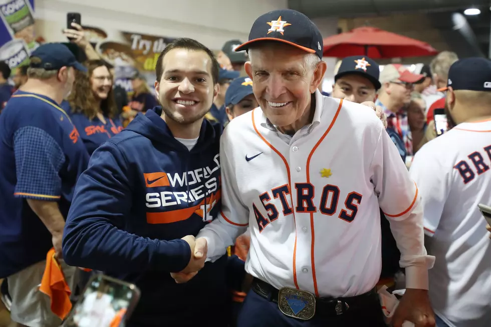 NSFW—Viral Video Shows Mattress Mack Cursing at Phillies Fans