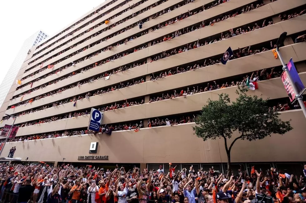 Large crowds line streets, celebrate 2022 Houston Astros World