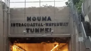 Haunted Houma Tunnel—Motorists See Ghosts