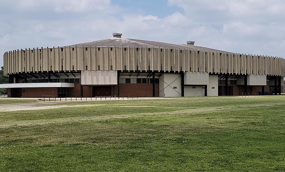 Local Paint Company Wants to Repaint The Blackham Coliseum in Lafayette