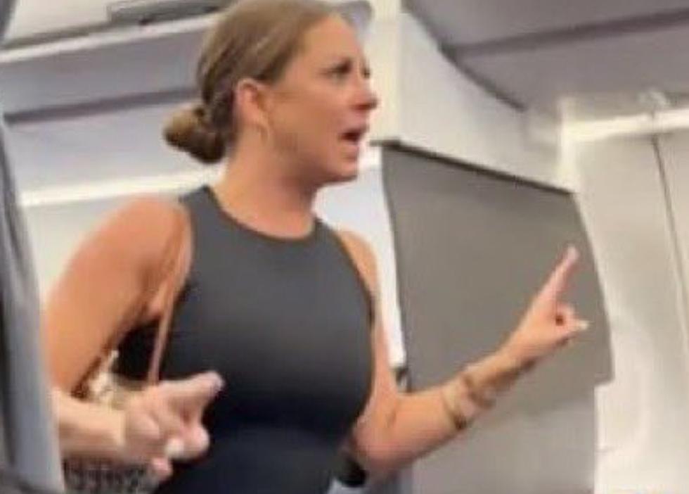 Woman Who Claimed Passenger on Dallas Airline Was Fake Identified [VIDEO]