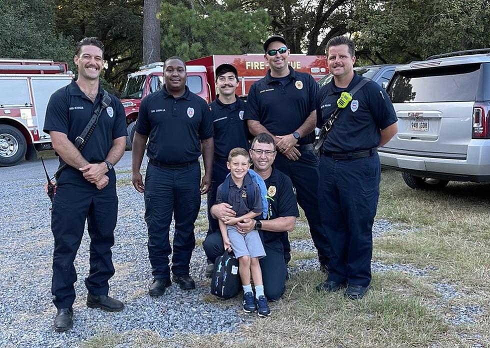 Lafayette Firefighters Escort Student to First Day of Class [PHOTOS]