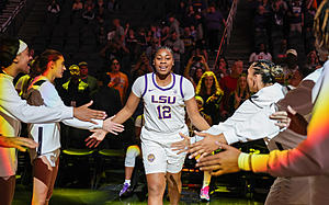 LSU Women’s Basketball Player Mikaylah Williams Makes History...