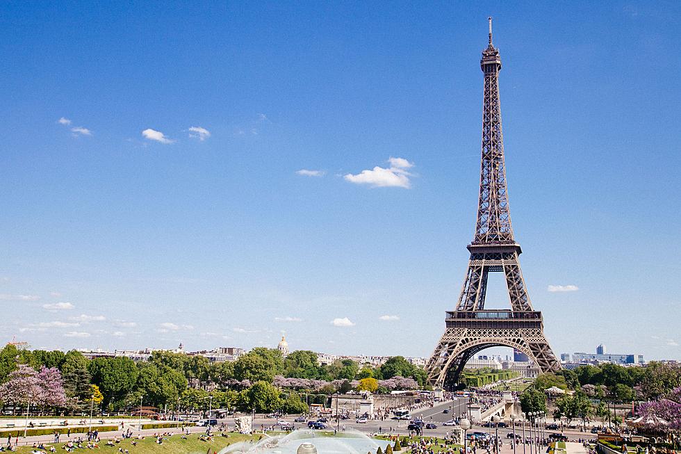Dramatic Video Shows Man Climbing Eiffel Tower Without Permission
