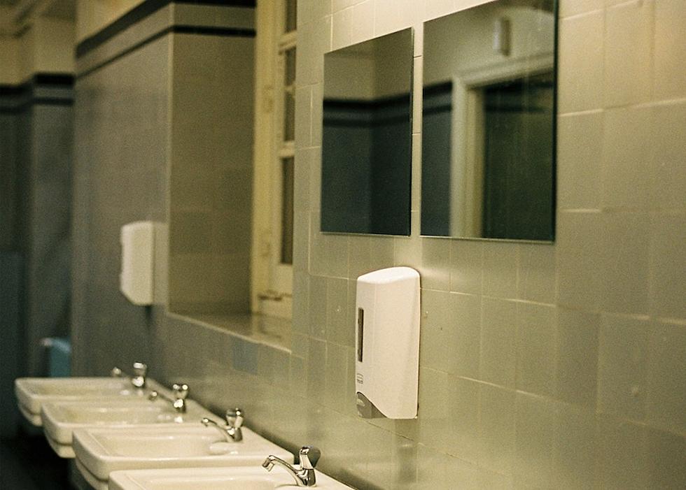 Could Schools in Louisiana Soon Remove Mirrors in Restrooms?