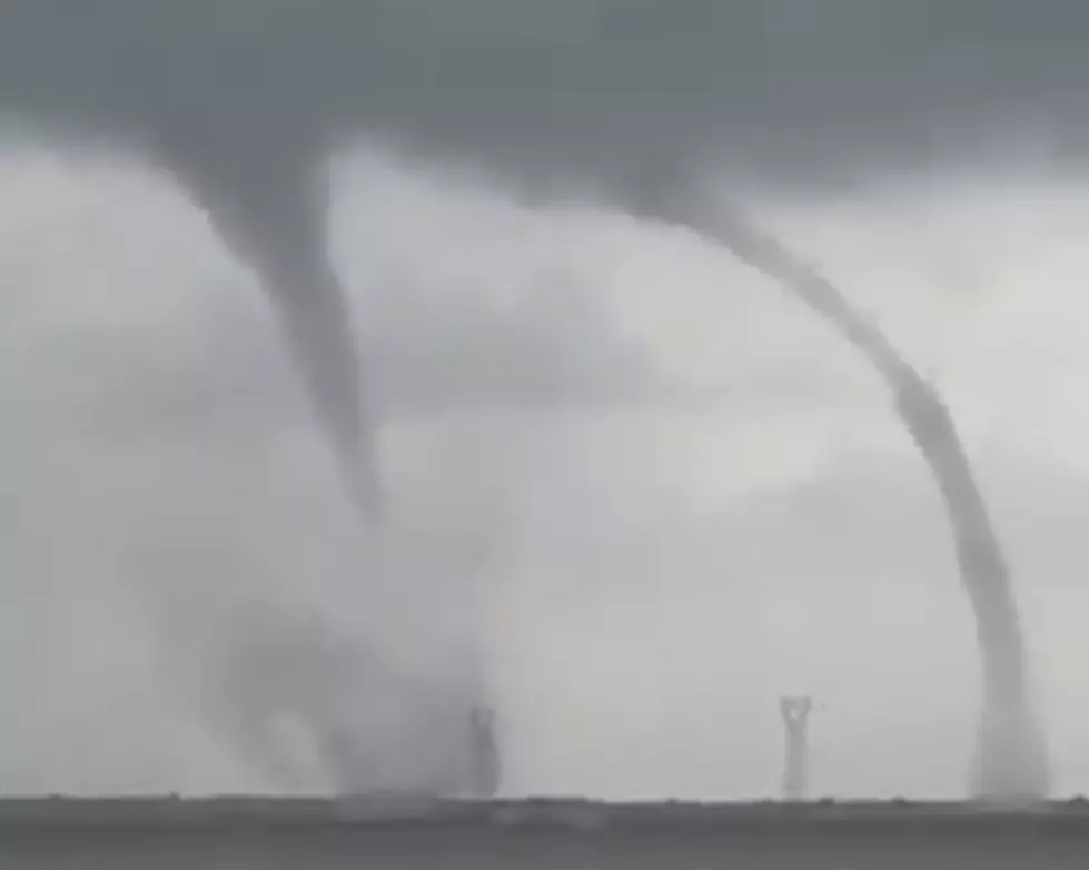 Huge Waterspouts Spotted Over Waterway in Louisiana