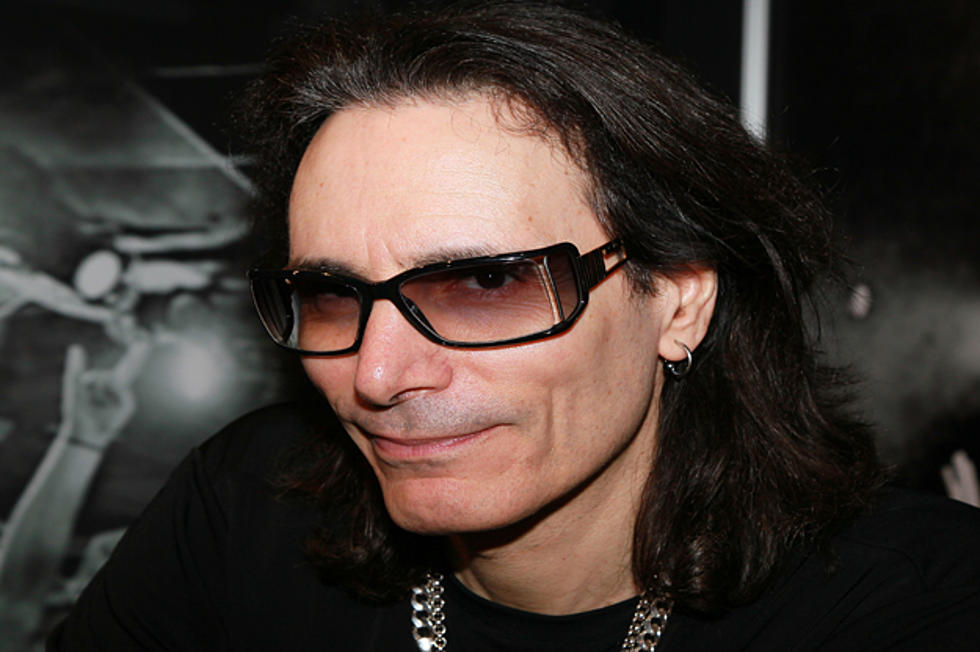 10 Things You Didn&#8217;t Know About Steve Vai