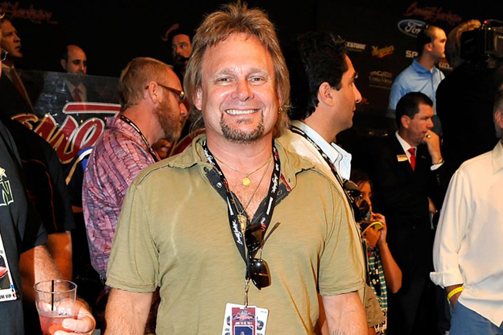 Michael Anthony: &#8216;I&#8217;m Totally Cool With&#8217; David Lee Roth