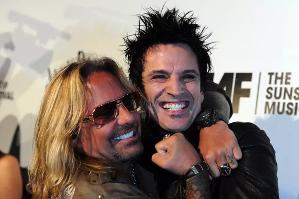Tommy Lee&#8217;s Weekend Plans: &#8216;I&#8217;m Gonna Be Upside Down on the Sunset Strip, Baby!&#8217;