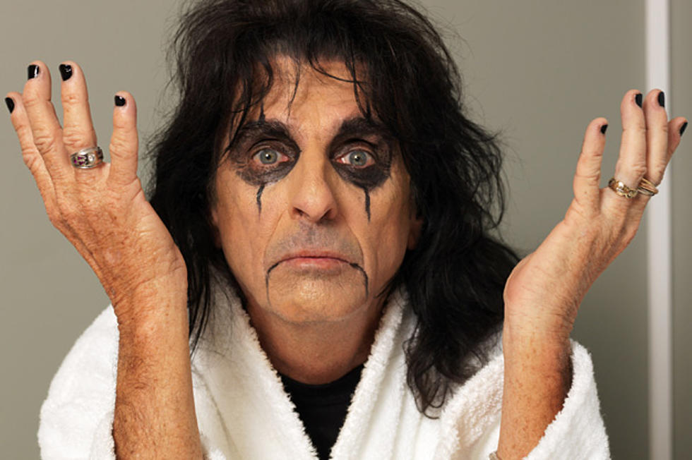 Alice Cooper&#8217;s Phoenix Restaurant Could Lose Big in NBA Lockout