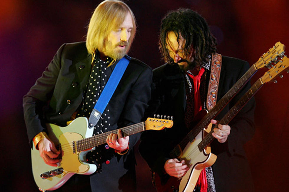 Tom Petty Guitarist Mike Campbell Auctioning Off Lunch and Guitar Lesson