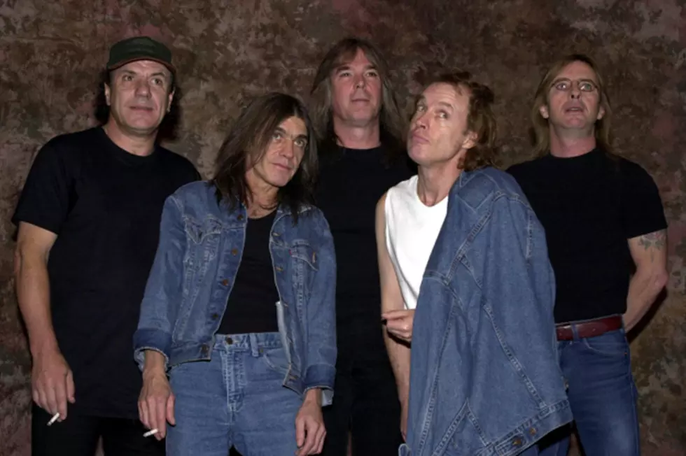 AC/DC&#8217;s &#8216;Back in Black&#8217; Appears in Wal-Mart Commercials; Angers Some Fans