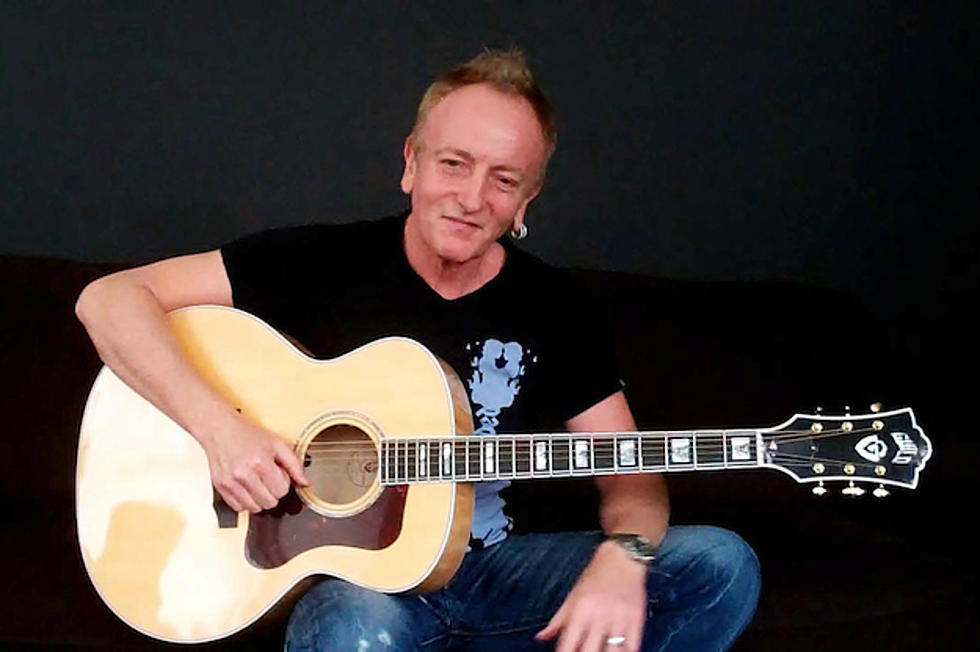 Def Leppard’s Phil Collen Performs ‘Hysteria’ Acoustic – Exclusive Video