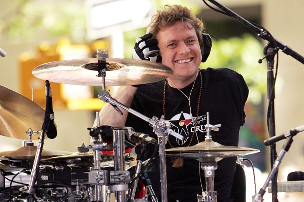 Def Leppard&#8217;s Rick Allen Reveals New &#8216;Electric Hand&#8217; Art Collection And the Band&#8217;s Plans For New Music