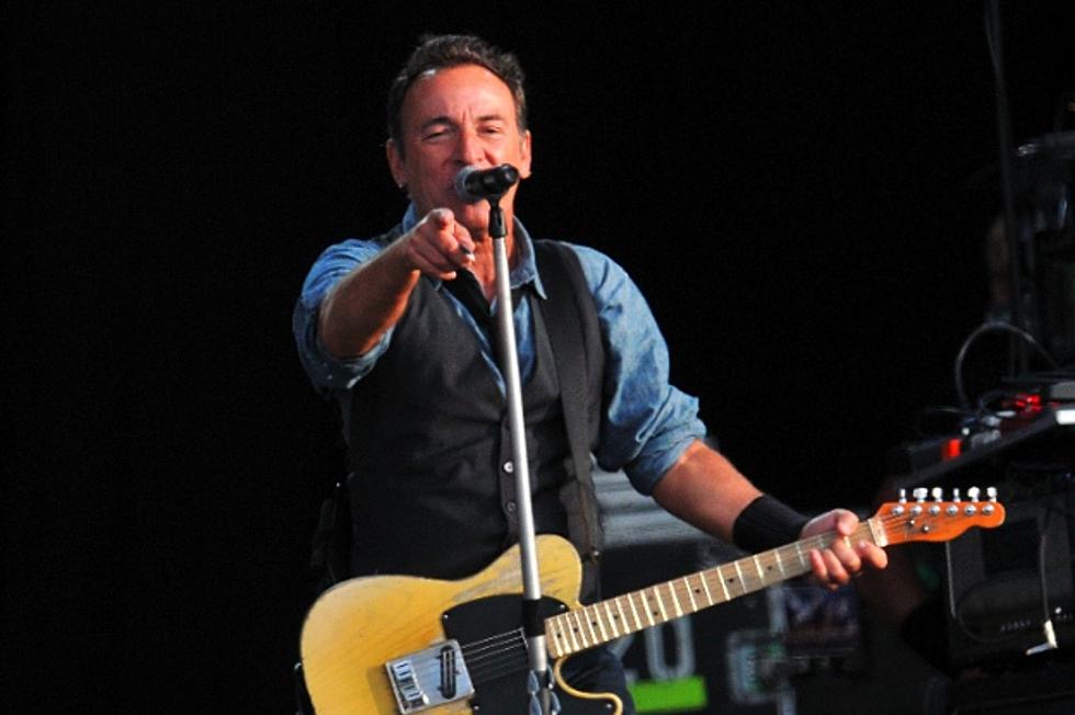 Bruce Springsteen Mocks London Police in Dublin