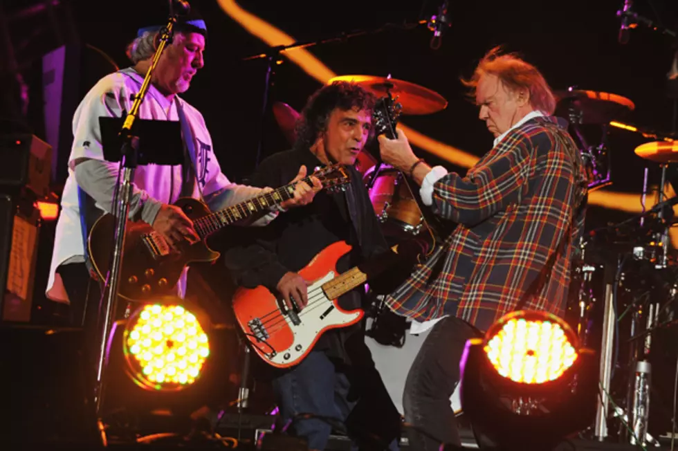 Neil Young Closes Out New York’s Global Festival With All-Star Jam