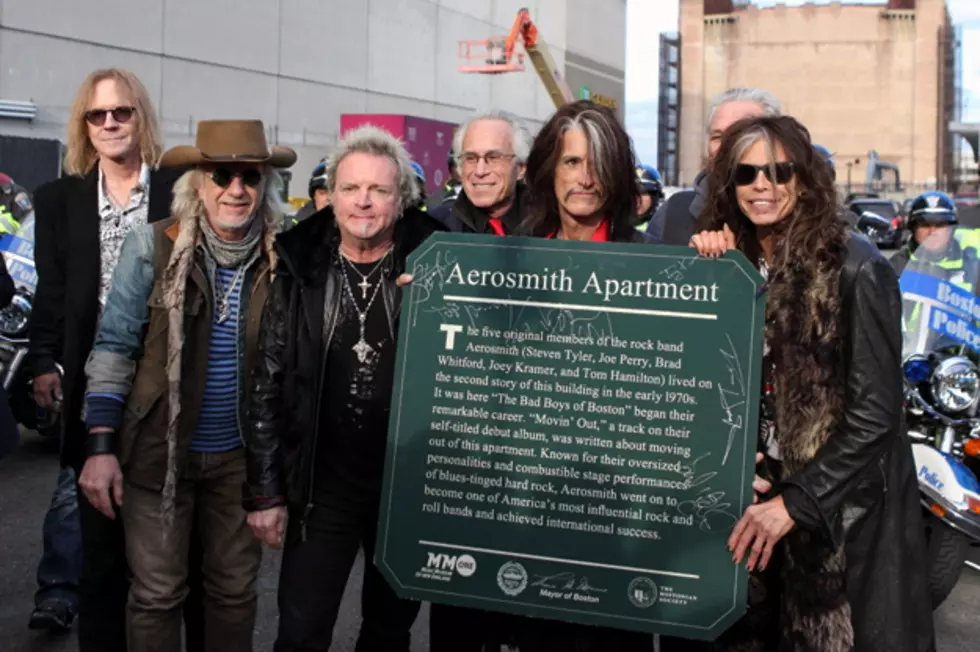 Aerosmith Invade Boston Street for Free Concert  [Photos]