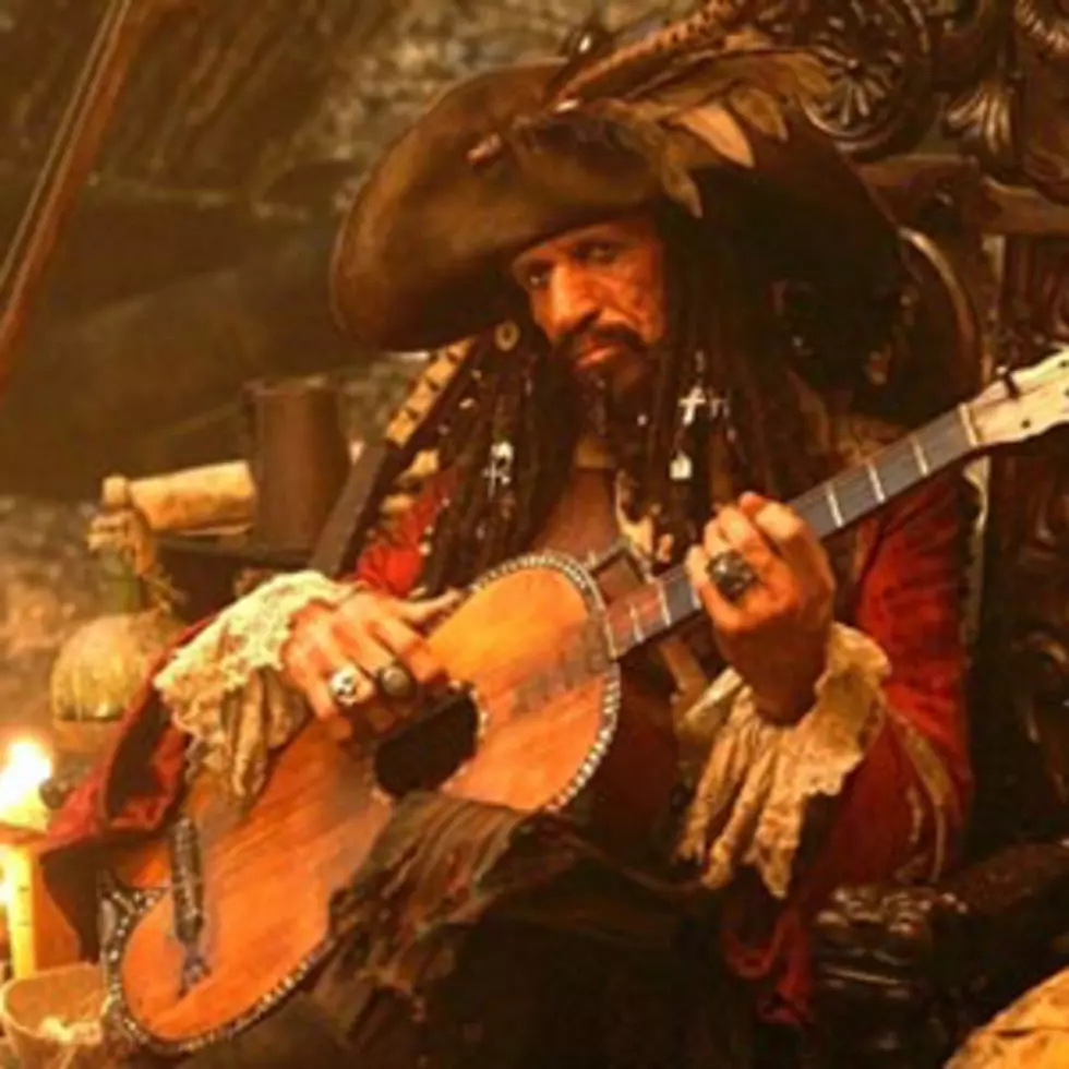 Keith Richards in &#8216;Pirates of the Caribbean: At World&#8217;s End&#8217; &#8211; Musician Movie Cameos