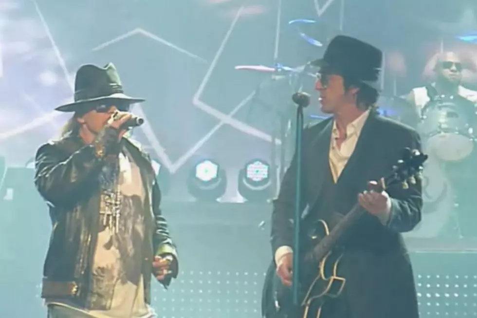 Izzy Stradlin Joins Guns N’ Roses Onstage To Close Las Vegas Residency