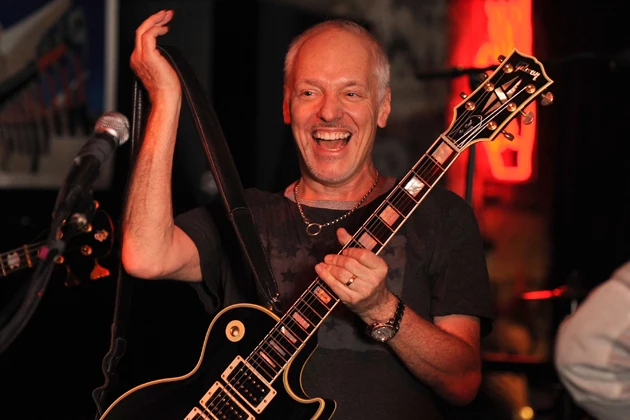 when did peter frampton leave humble pie