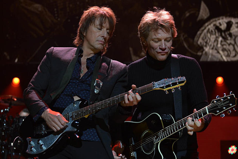 Bon Jovi: Free Show For Snowed in Fans