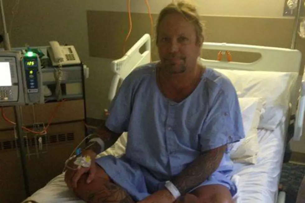 Motley Crue Singer Vince Neil Undergoes Surgery