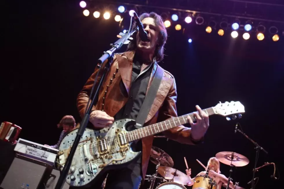Rick Springfield Talks &#8216;Sound City,&#8217; Celebrates 30 Years of &#8216;Living in Oz&#8217;
