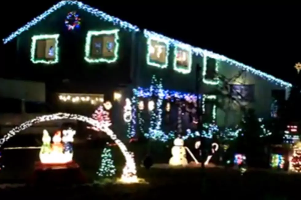 No. 7: AC/DC Christmas Lights Displays &#8211; 10 Most Popular Stories From UCR&#8217;s First Two Years