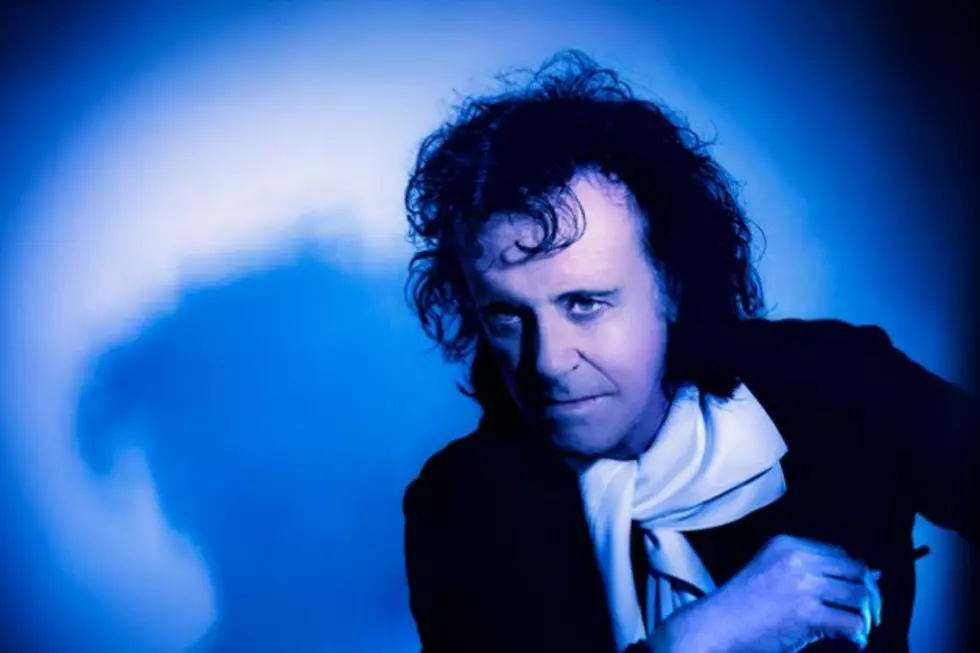 Donovan Returns to Nashville for New Album