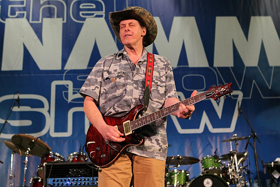Ted Nugent Is Teaching His ‘New Knees to Rock’
