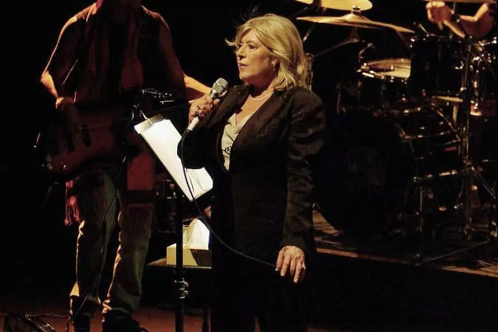 Marianne Faithfull Cancels Shows after Breaking Back