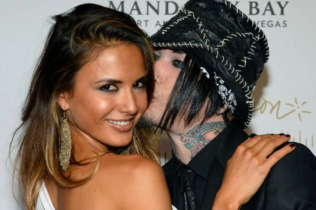Guns N Roses Guitarist Dj Ashba Gets Married Guns N Roses Guitarist Dj Ashba Gets Married