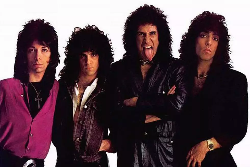 32 Years Ago: Kiss Complete a Hail Mary Named ‘Lick It Up’